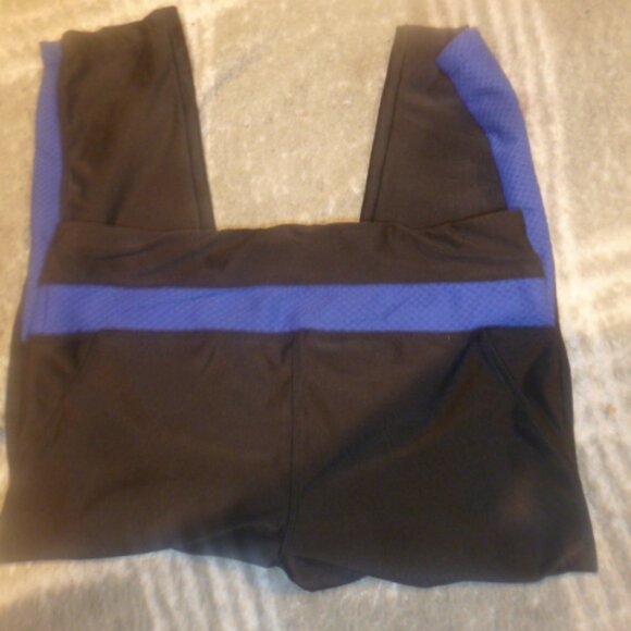 Cascade Sport Performance Leggings Capri Speed Dri - Picture 4 of 9